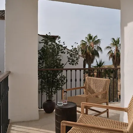 Hotel Oku Andalusia 5*