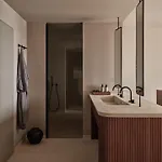 Oku Andalusia Hotell