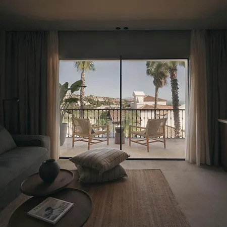 Oku Andalusia Hotel